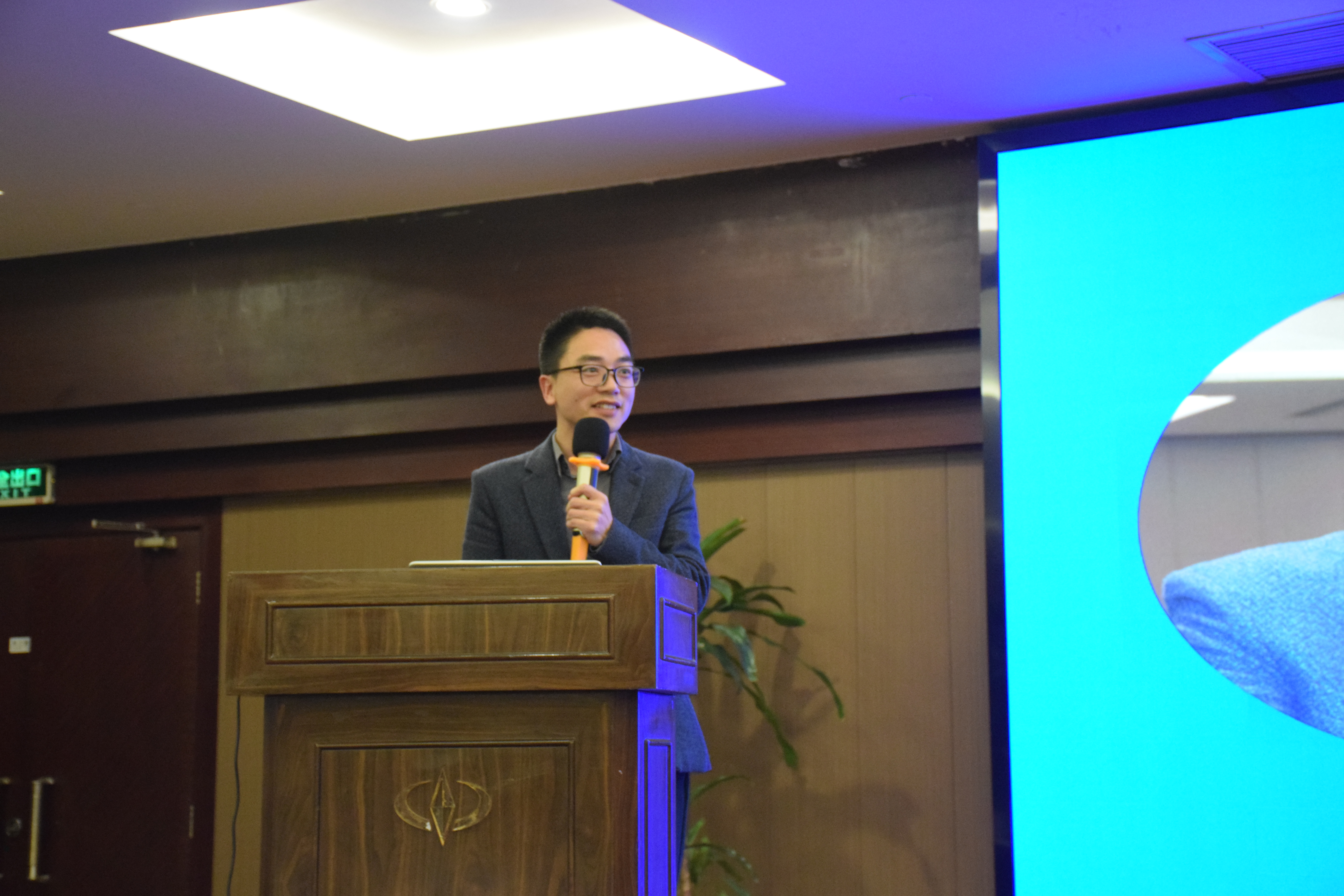 135e7b94d13c2404773268ffc743efe9.jpg 135e7b94d13c2404773268ffc743efe9.jpg